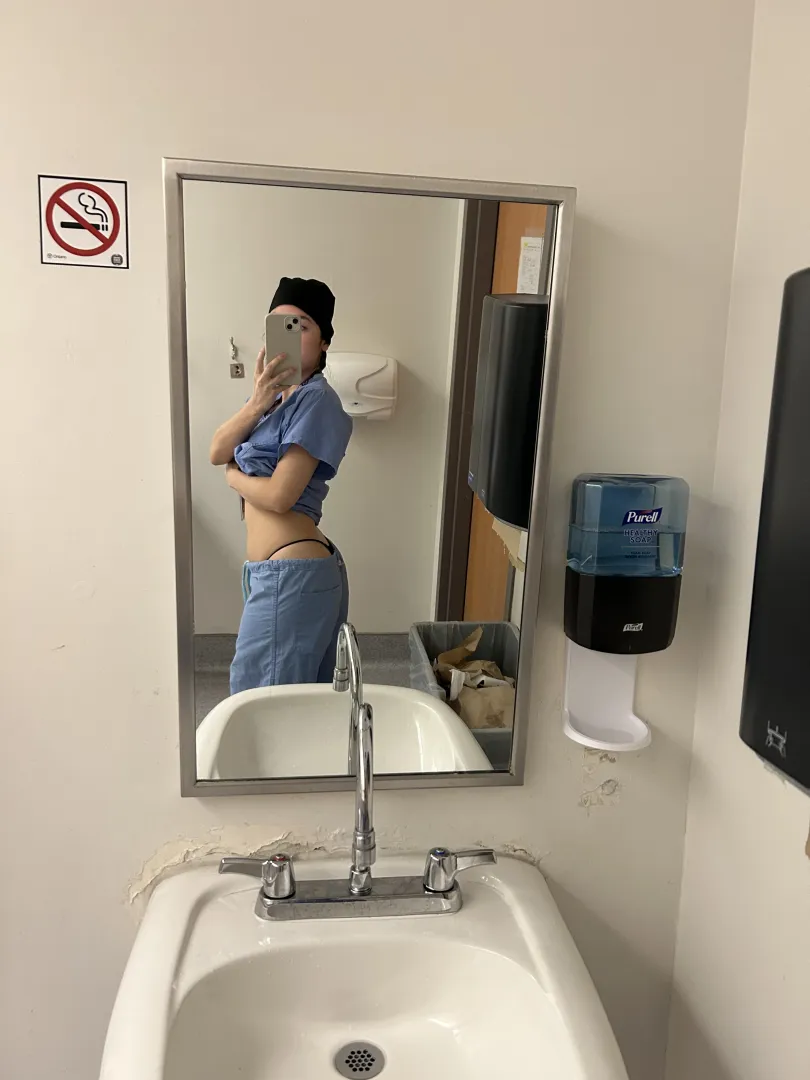 In between surgeries but wanted to check in and say hi  posted by Rub_andscrub