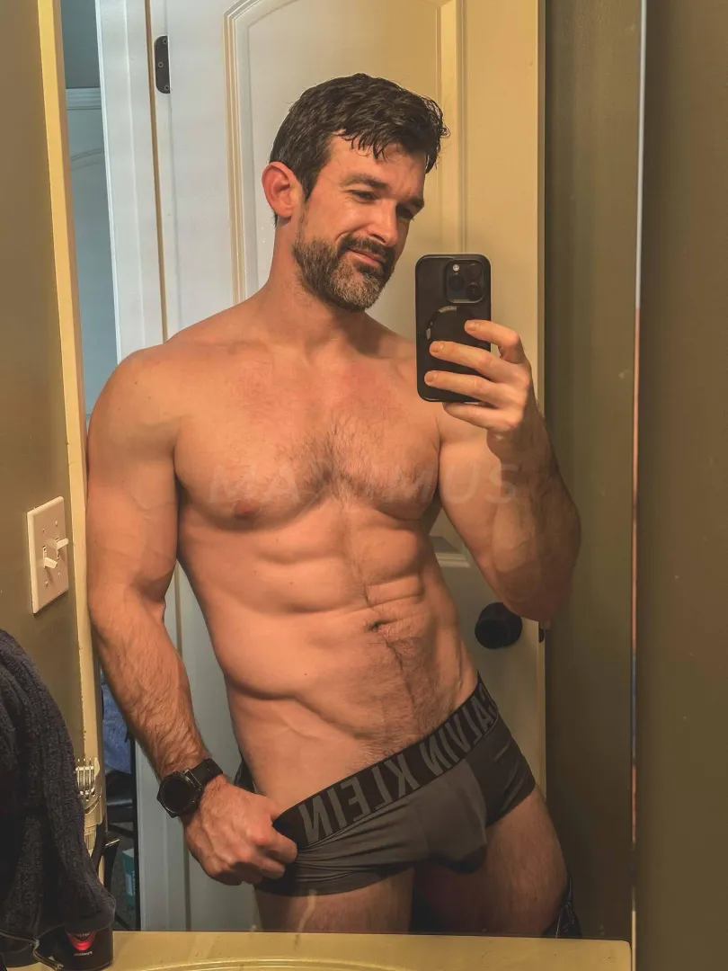 In desperate need of a good warmup for the gym. It’s so cold posted by maximus_787