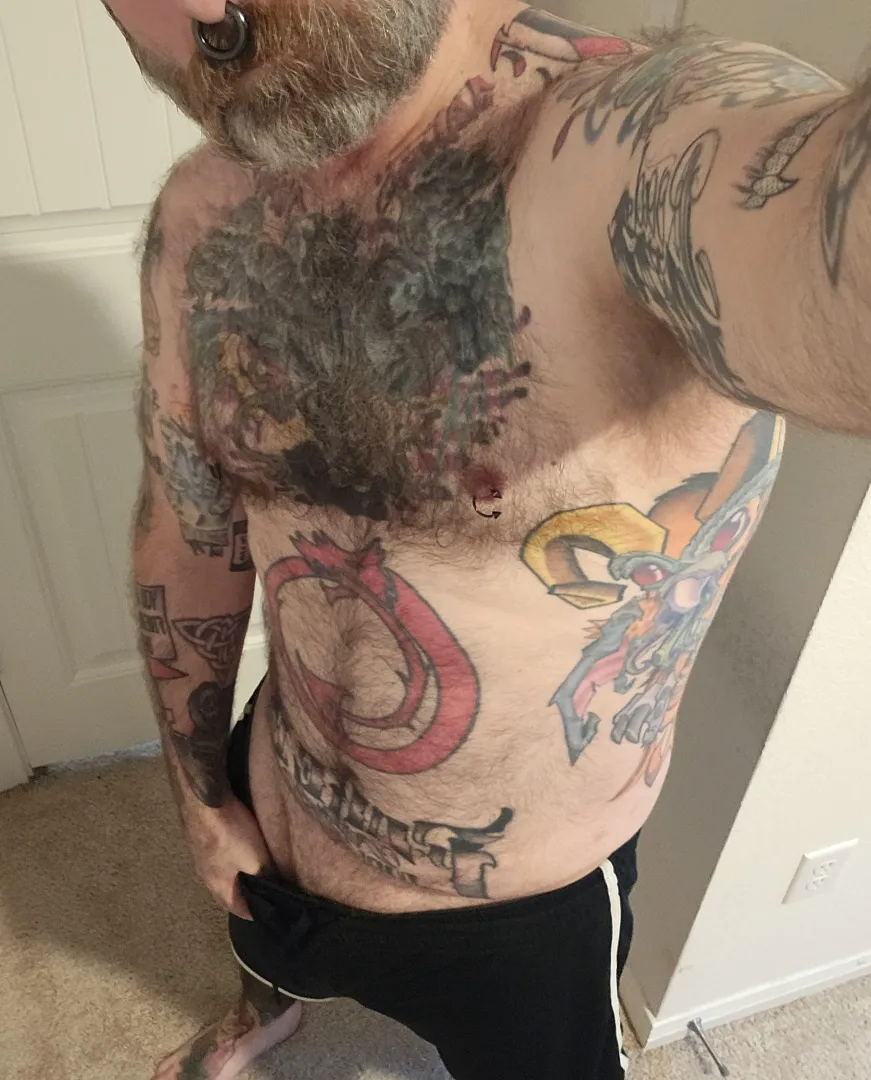 In dire need of a gorgeous goth girl to cuddle. posted by Daddy_Gloom