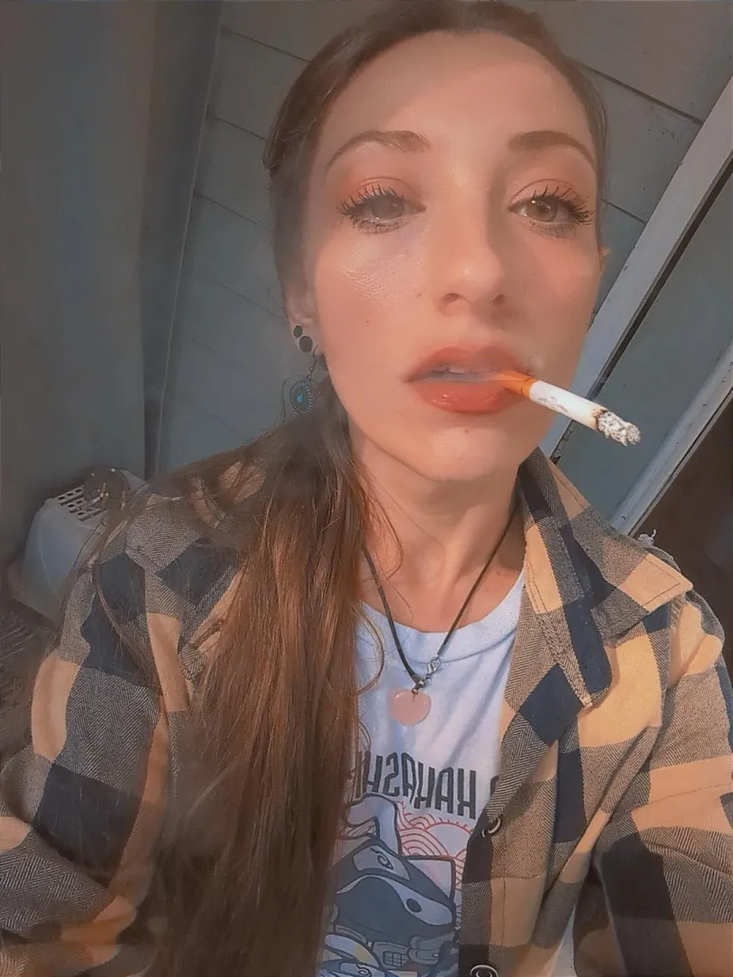 In the middle of that sweeeettt exhaaallee  posted by FourFootElevenn