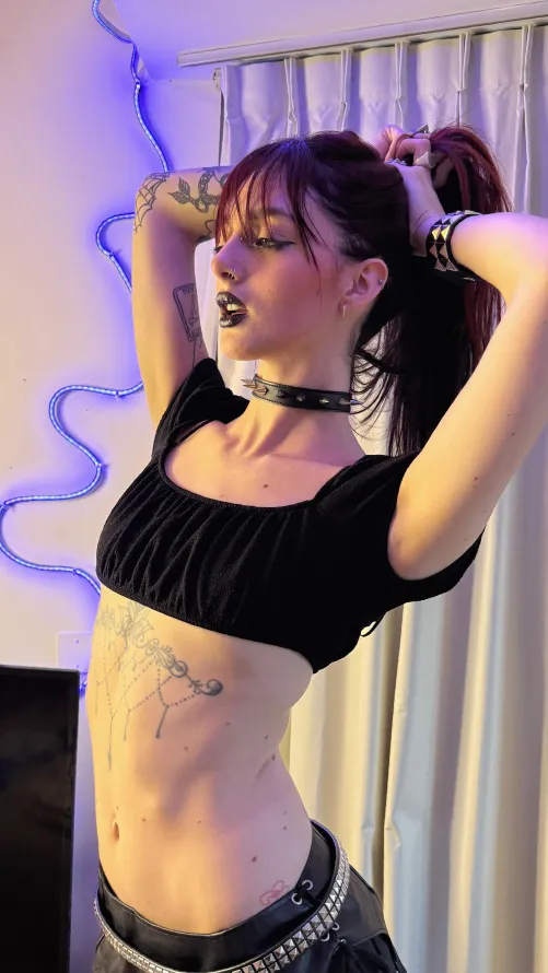 In the mood but ONLY nearby ppl - i reply on lntsag: .Iunabowtie'. by FakeyFaked