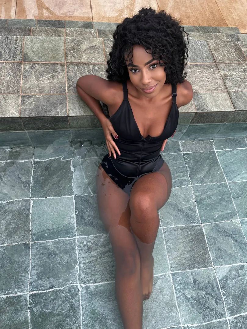 Incredible  posted by SweetFlirtin