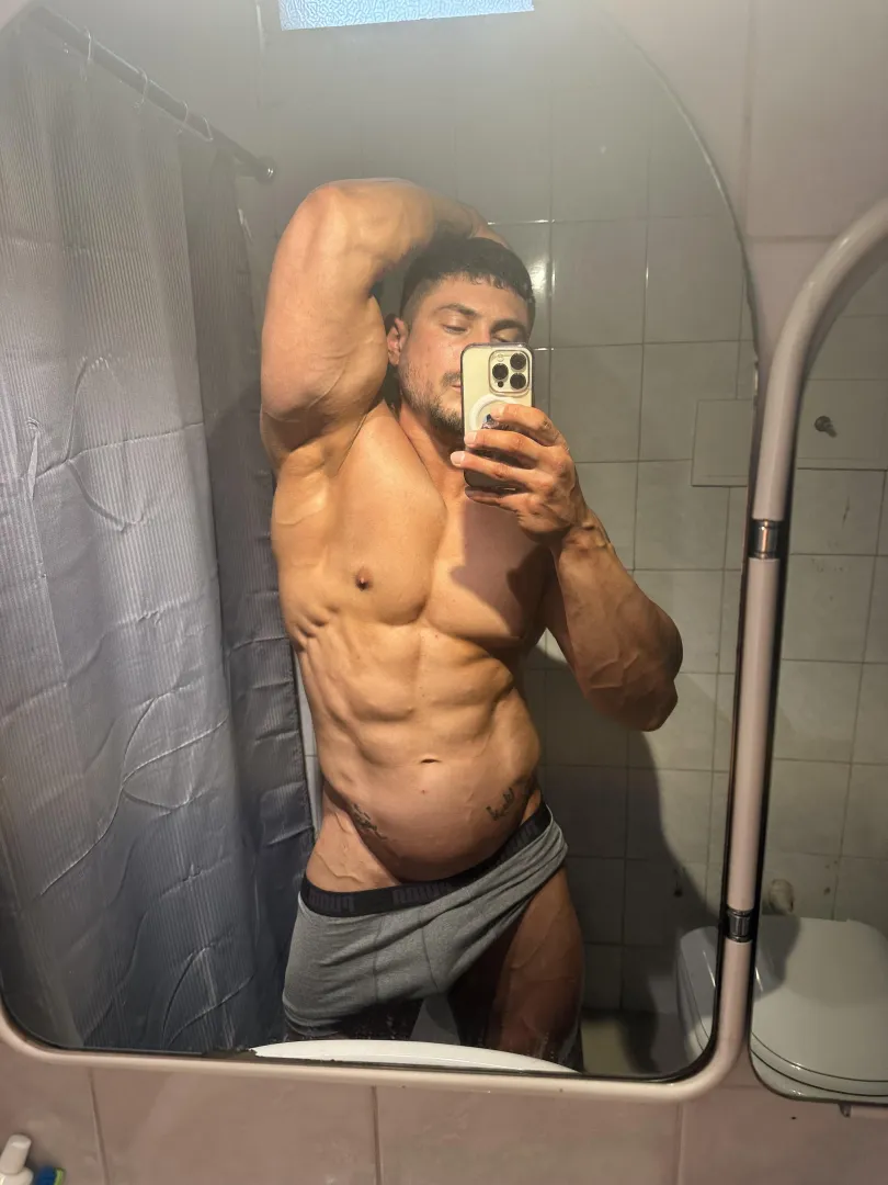 Interés en entrenar conmigo? Yo dirijo. posted by Seba_raw91