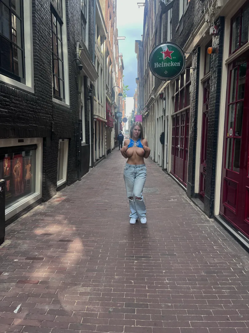 Irish in Amsterdam posted by extra_sarah