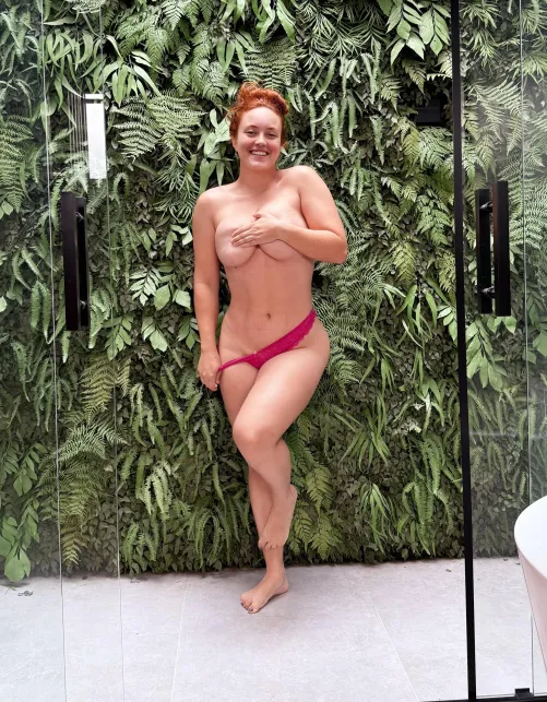 [IRTR] Freckles and green eyes by mjohreisen_redhead