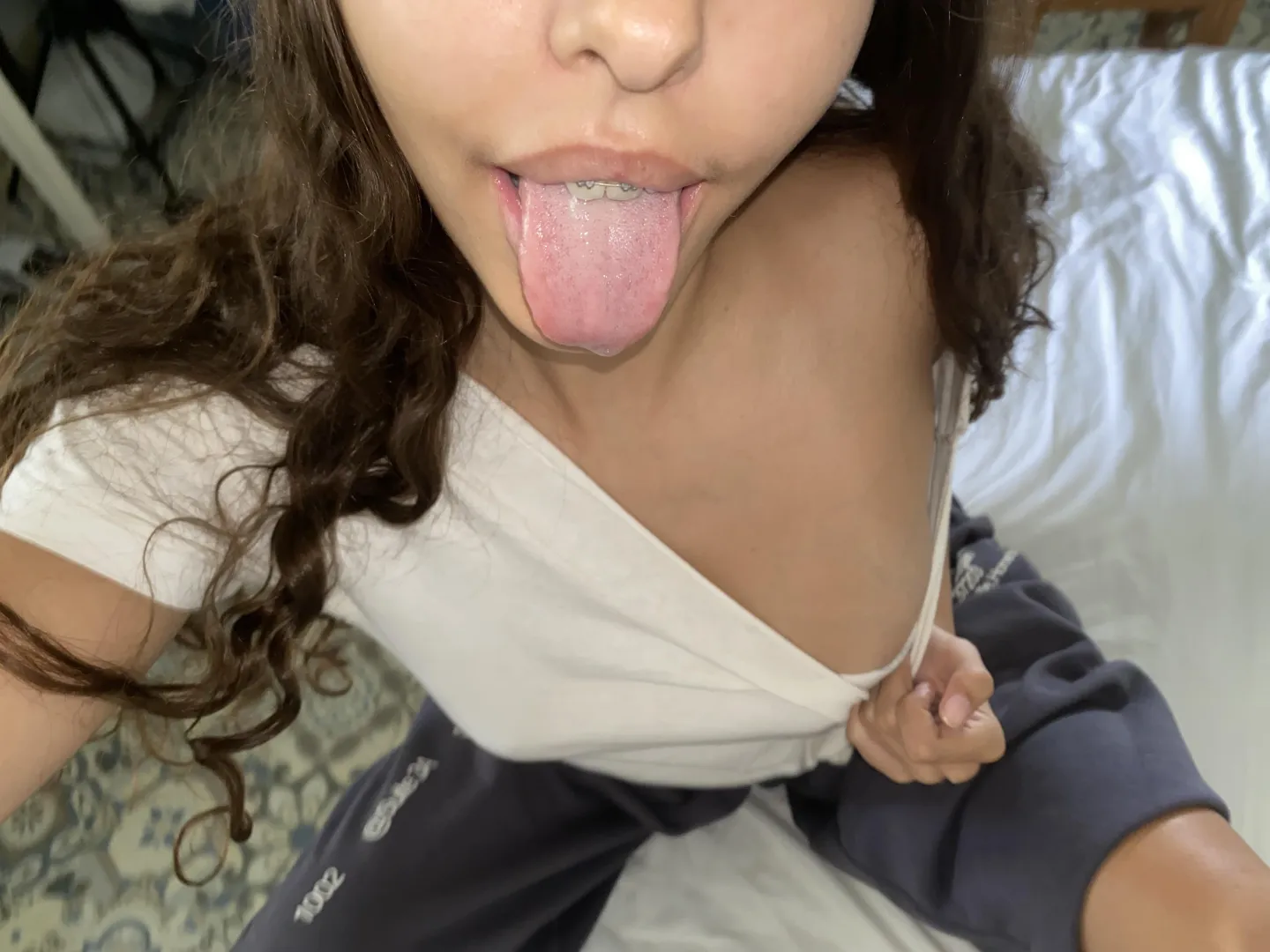 Is 18 too young for you? posted by Ashleysummers-feets