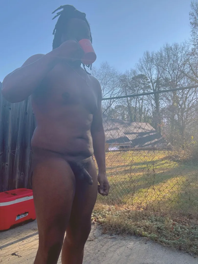 Is anyone actually thinking about humping today? posted by Paperpuller83