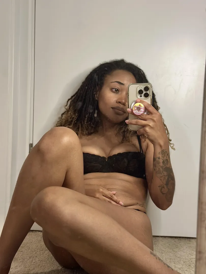 Is black your favorite too? ⬇️ posted by Glittering-Scar-4867