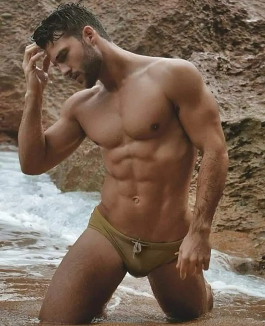 Is His Suit Color  Dark Sand? posted by tracyhutchsgt