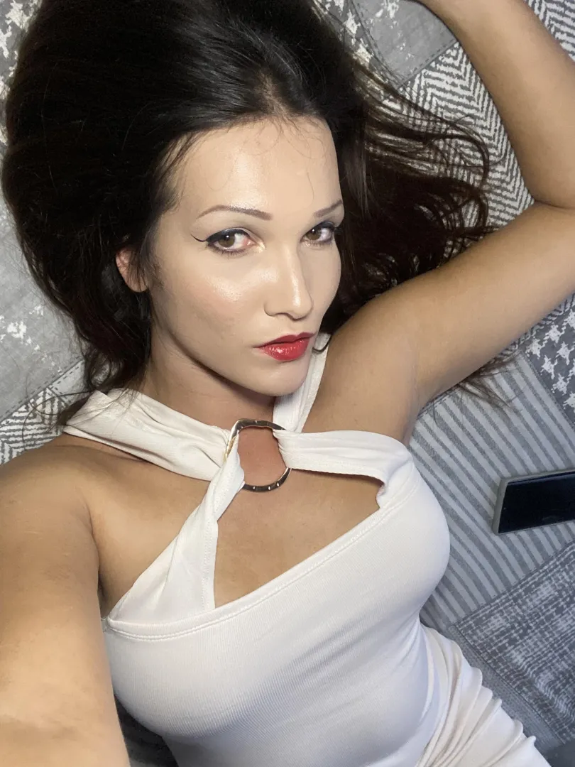 Is it the purity… or the beauty that’s distracting you? posted by BadGirlMegan