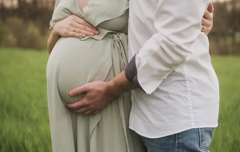 Is there anyone here who finds my wife's huge big baby bump attractive? by Loose-Sea8733