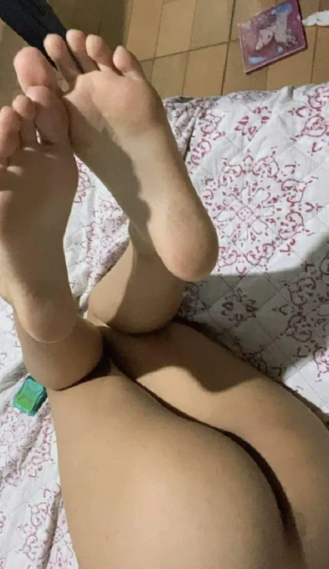 Is this a distraction? snapchat:lioragrove posted by EmbarrassedBag8283