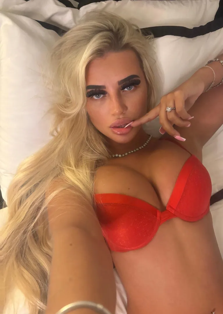 Is this considered sexy?  posted by PearledEcho