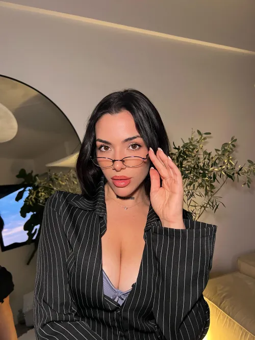 is this outfit office appropriated? by xCrystalLove