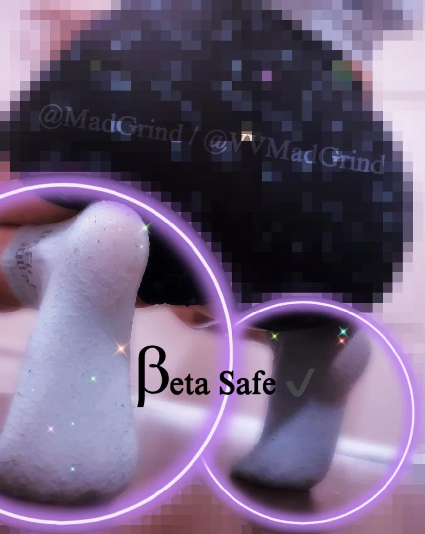 Isn’t it funny how these match my boxers but you can barely tell through the pixels?  posted by VVMadGrind