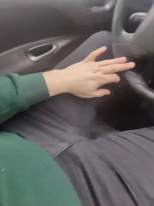 İstanbul Anadolu yakasi hic farketmez bayanlar by Mountain_Brilliant19