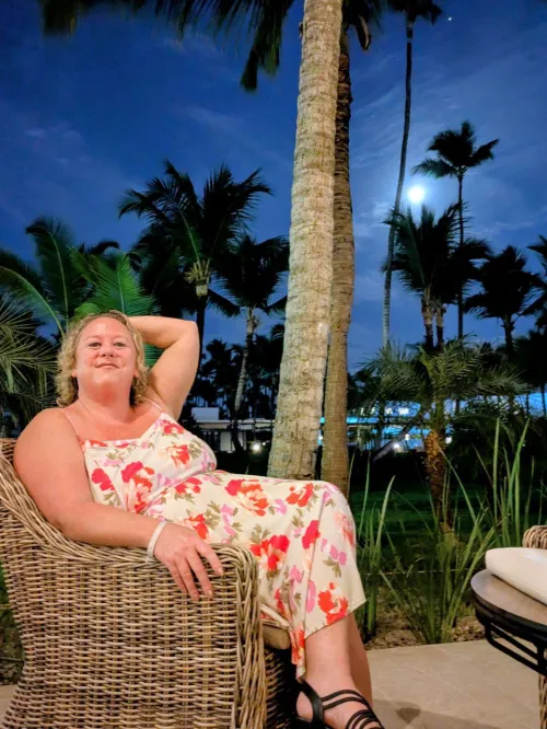 It almost looks like a fake sky by SweeterthansweetTits