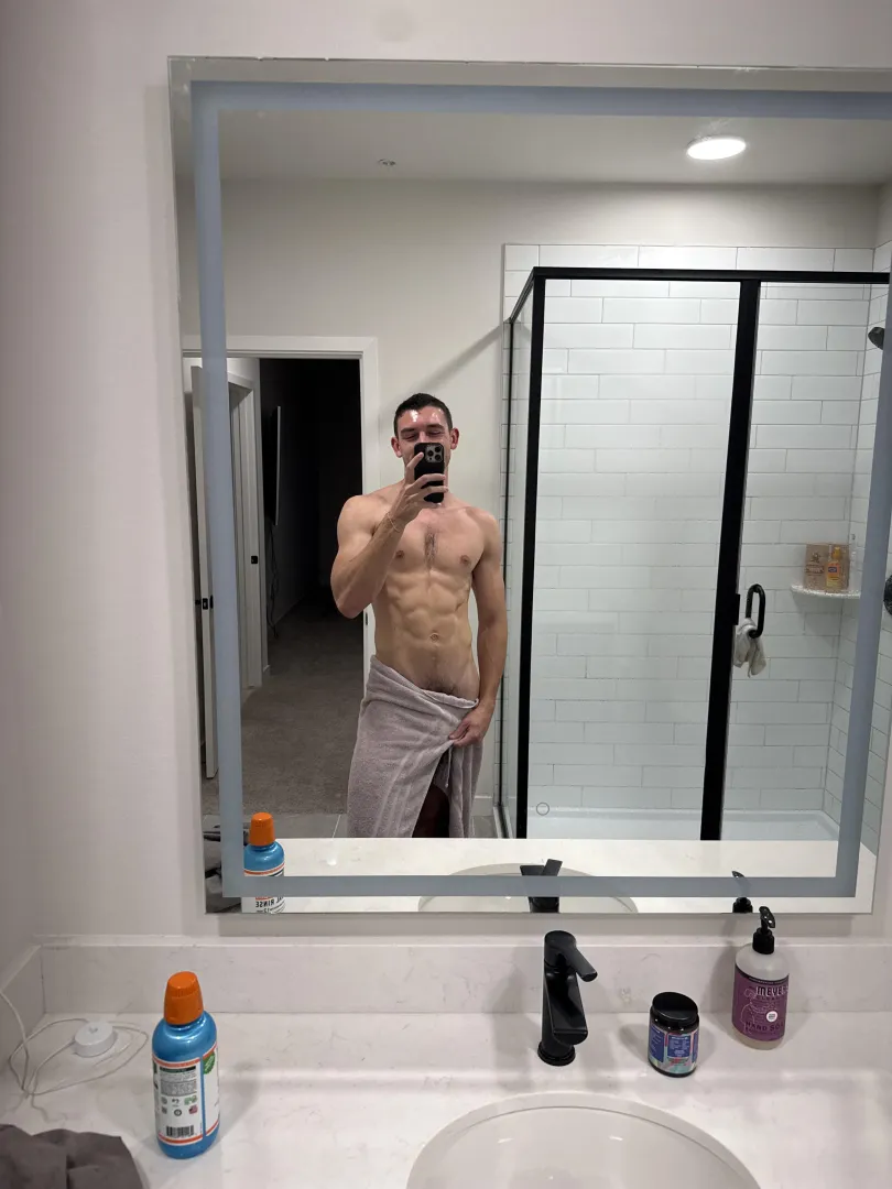 It caught my after the shower posted by skyguyy22