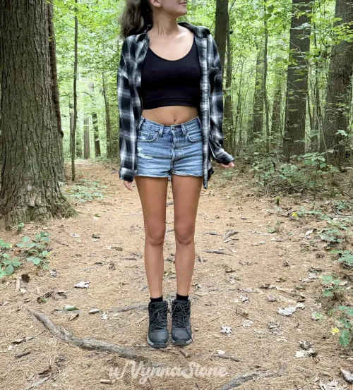 It got a little cold back in the woods by VynnaStone