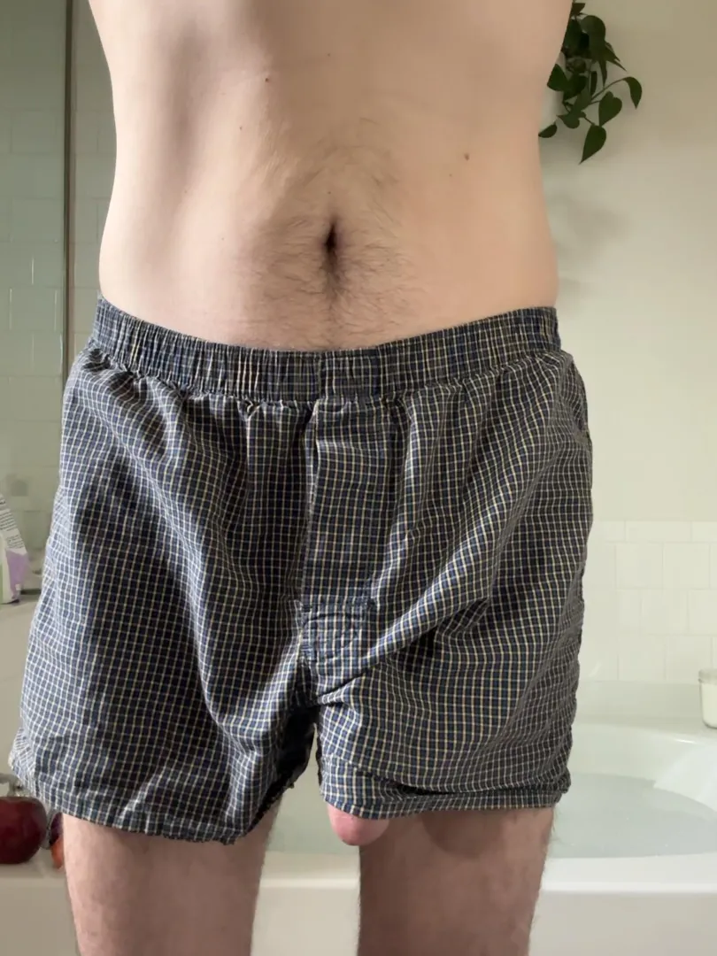 it just hangs out a little — I can't help it posted by onascalefromone2ten