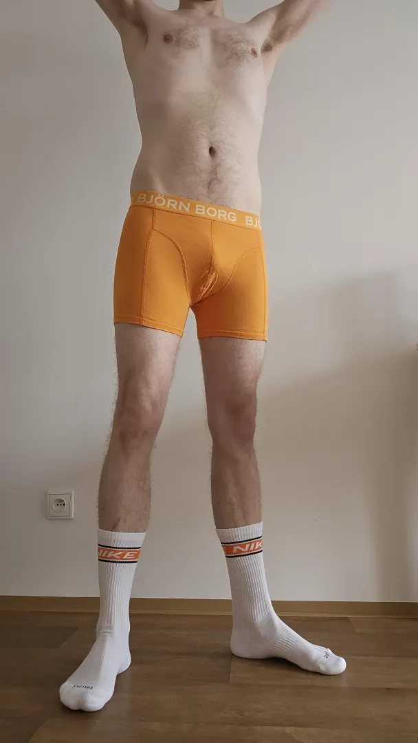 It was an orange day today (28) posted by Hopeful_Mammoth4701