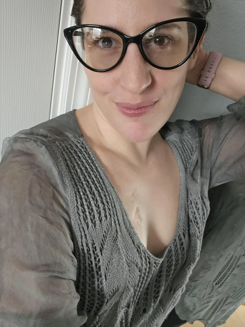 It's always hard to find the right shirt. My scar always finds It's way out posted by MiscellaneousPawg