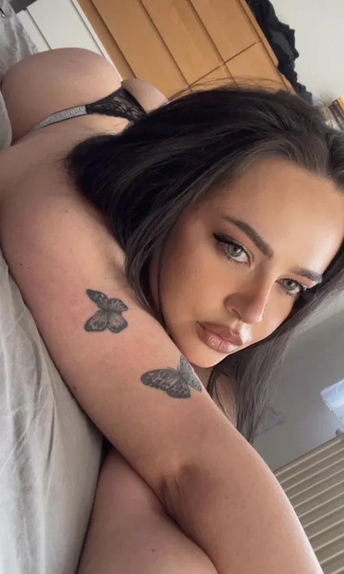 It’s becoming a sweet habit.. I appear on your screen, pretty face, hot body and the submissive urges just flow through your weak body.. Your hand on your wallet and ready to ruin yourself just to please me.. by AthenaNight69