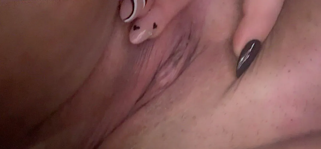 It’s been awhile, happyWednesday ✨ its too cold though- warm me up? by oreobiotch907