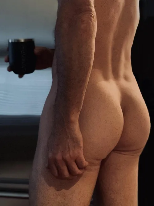 It’s cold and dark this morning, butt I’ll be okay, I have lots of coffee, and I have you. Happy hump day! by timmyblur