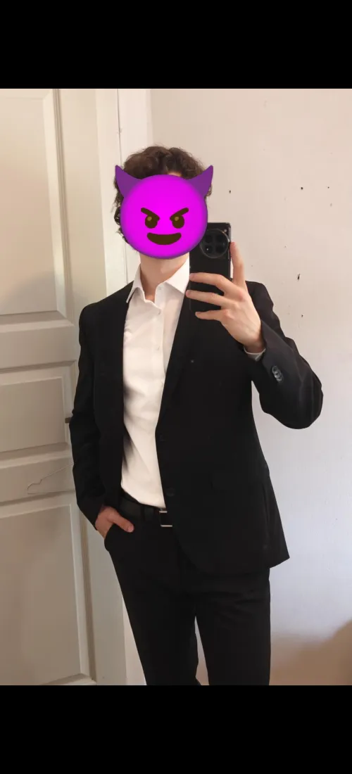 It's Friday boys! You know what that means ;) by ShoddyNegotiation329