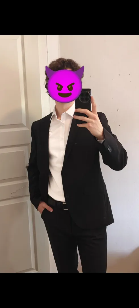 It's Friday boys! You know what that means ;) posted by ShoddyNegotiation329