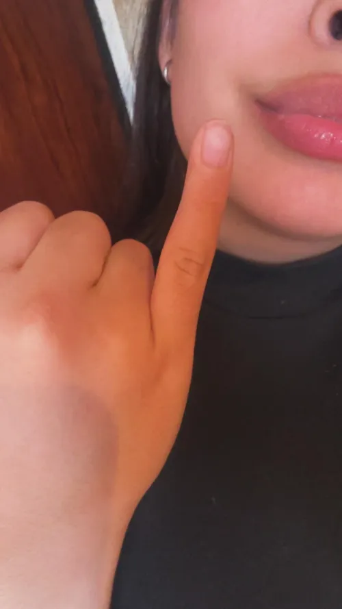 It’s funny that you think you can impress someone with that small penis by yourbaecandy