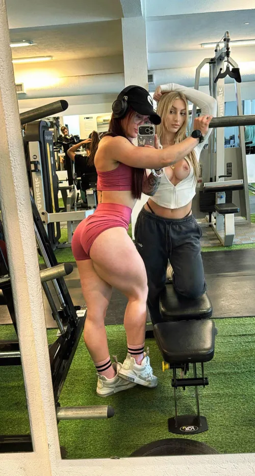 It's gym time by chezypretty