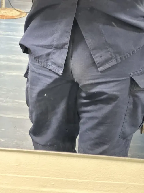 It’s okay to look by 6ft5Daddy