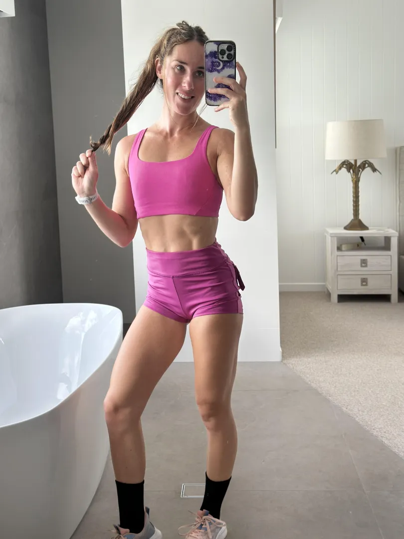 It’s okay to stare at me posted by Twinkle-Fluff99