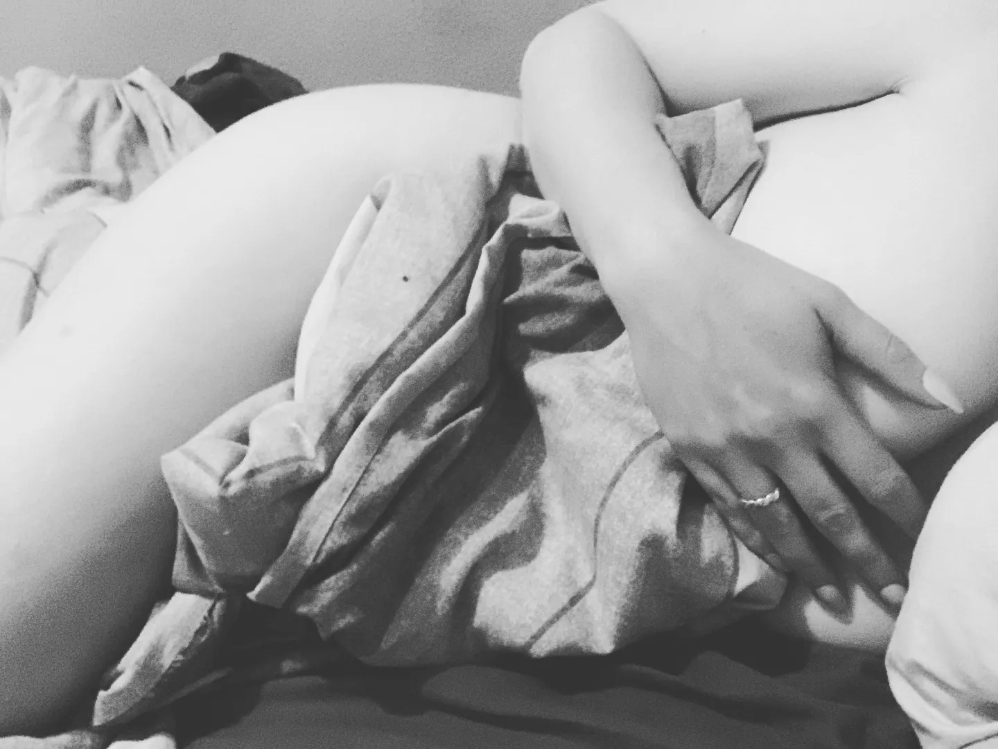 It’s raining outside, so we stay in bed with a hotwife posted by Lusty_Looney_LuLu