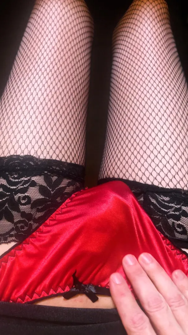 It's right here... posted by 818naughtykellie