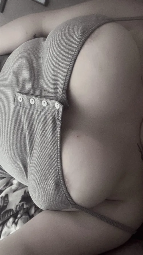 It's so cold by notyourstoner