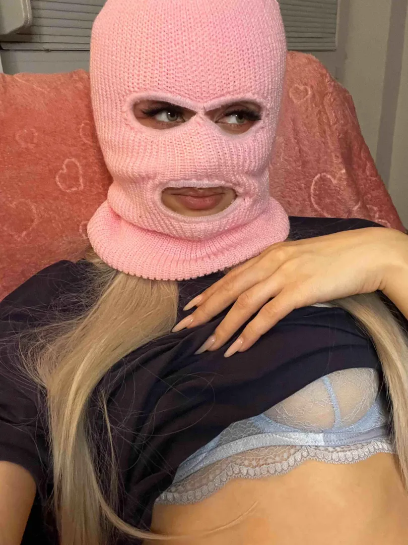 It's too hot in here, do you think I should take off my mask? posted by CherryNoirr_