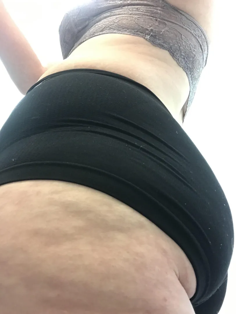 I've grown to adore these hips <3 posted by Moon_Layla