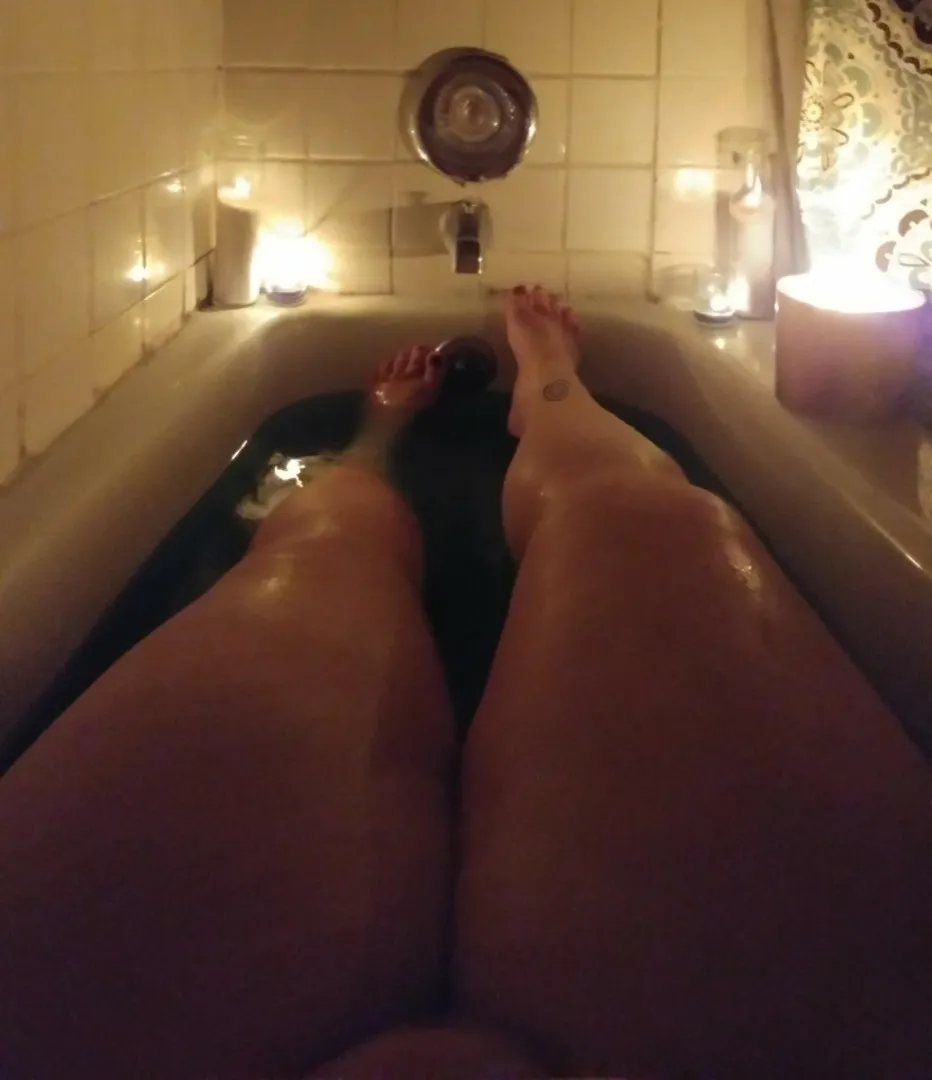 I've heard my thighs make the best earmuf[f]s posted by cavalliper