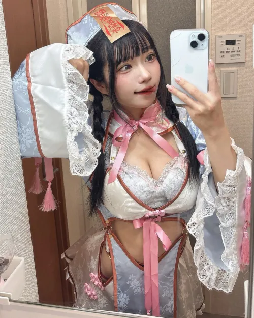 @izuchi_nono Chinese Maid Cosplay by Pwnagepancakes