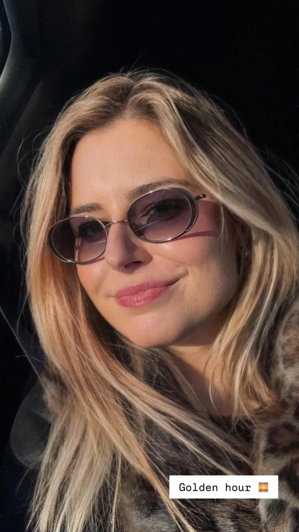 Jade Mintjens posted by mikebarend