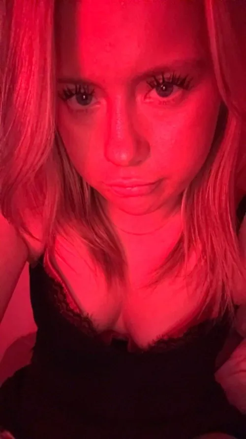 Jag är så  kan nån hjälpa by princessisabellee