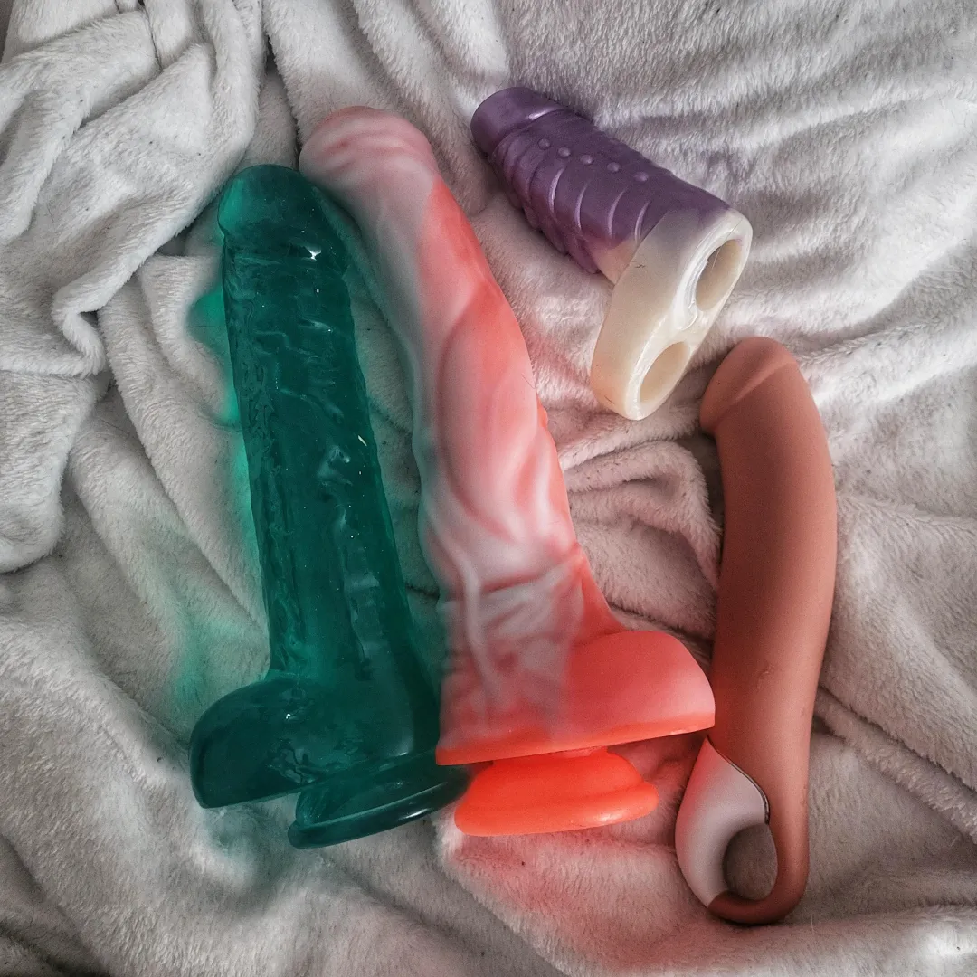 January favorites posted by IntelligentScreen410