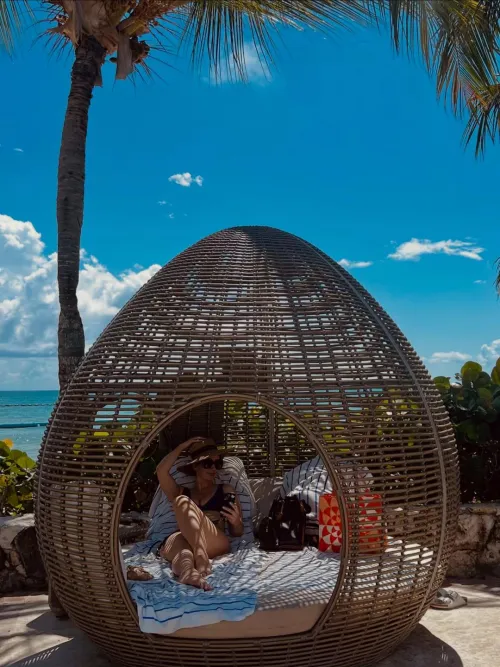 Jayden's latest post. What is she talking about? by Hunter20941