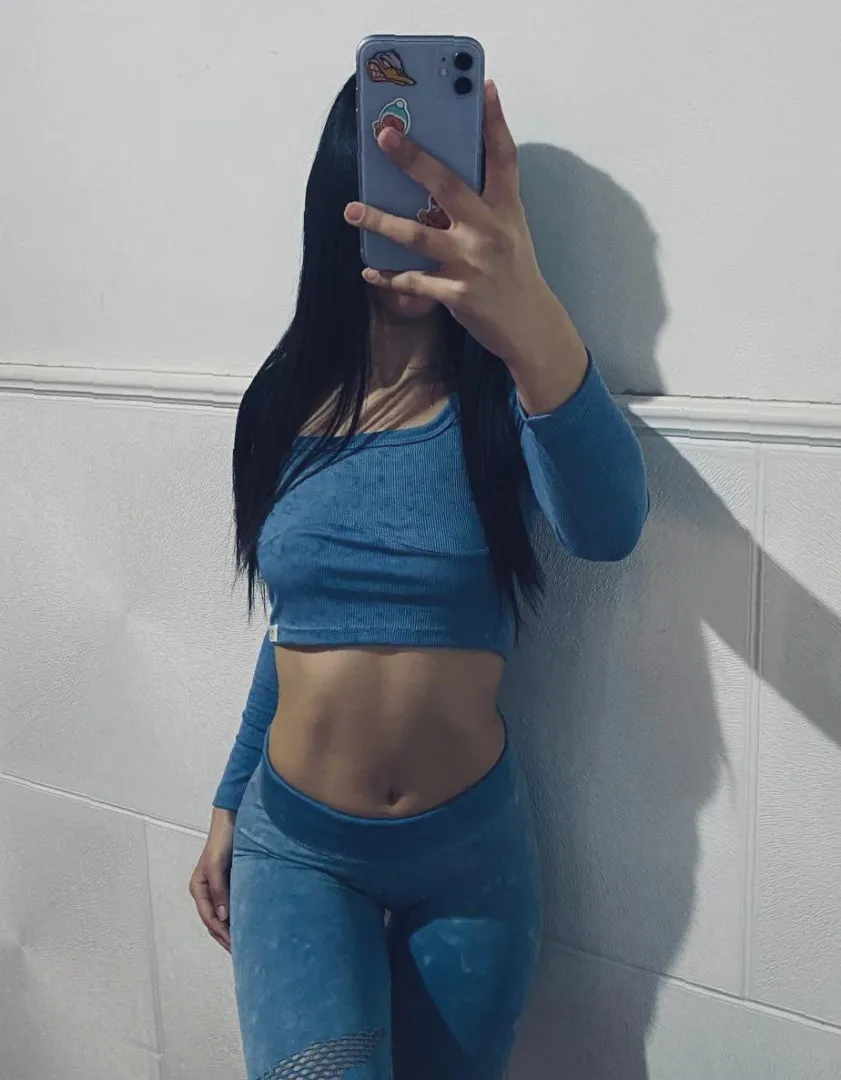 Je sais que je serais parfaite en rebondissant sur ta bite :3 posted by SoftButUnhinged