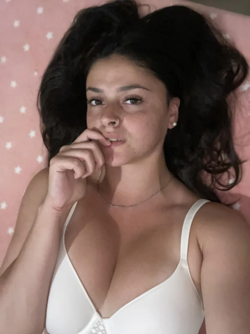 Je suis tellement plus excitante sans rien sur le visage posted by iriis_lrt