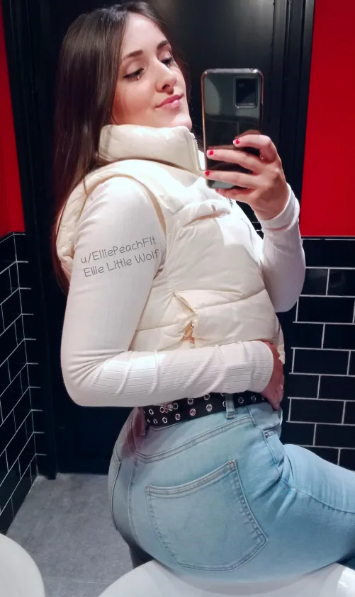 Jeans feeling extra tight today.. guess why by ElliePeachFit