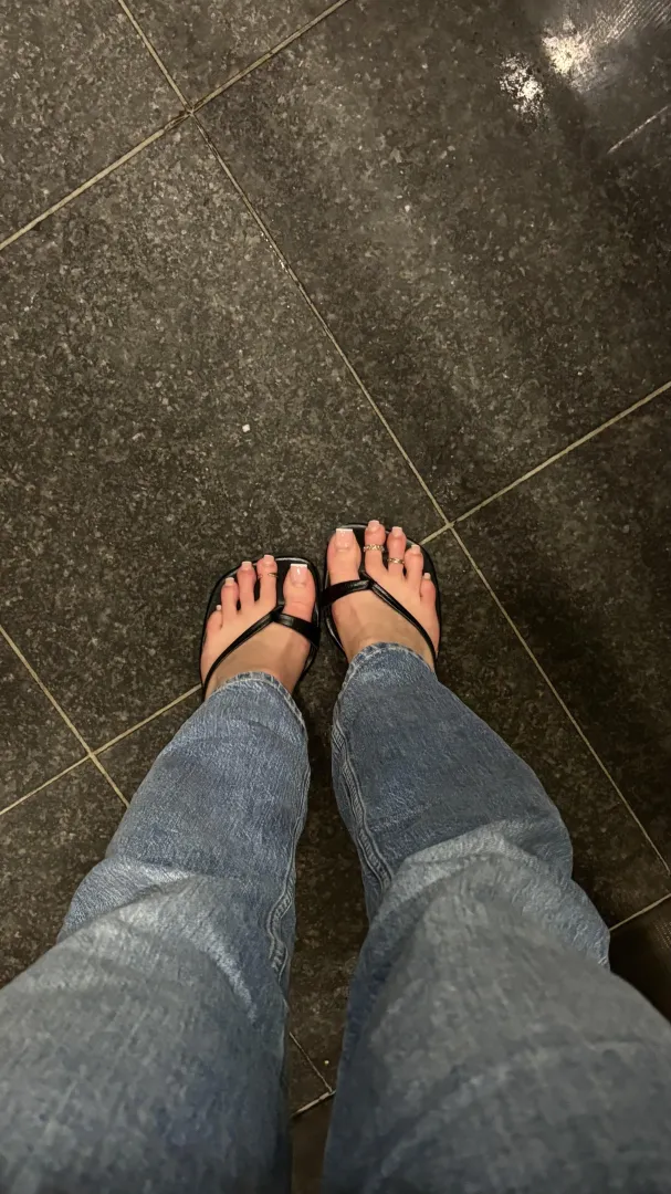 Jeans heels combo posted by Heavy-Dig5911